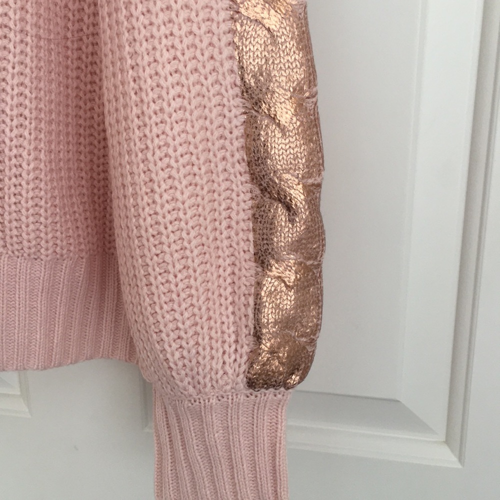 CUPIO Women's Top M Pale Pink Sweater Collar Gold Stripe Long Sleeves NWT - Picture 8 of 10